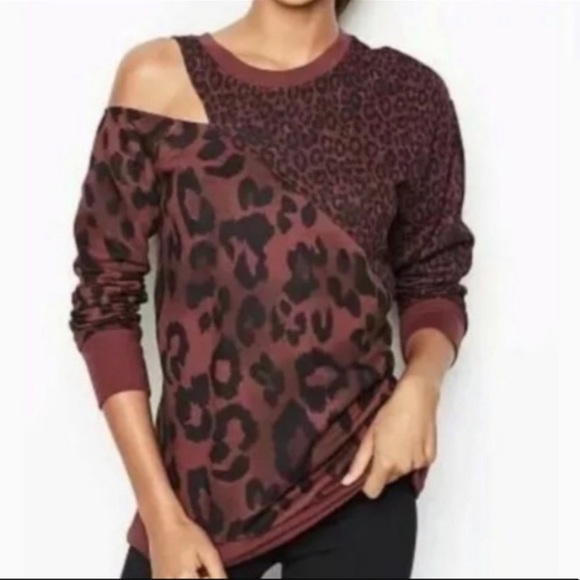 Victoria’s Secret Sport Leopard Print Sweatshirt Size Medium - Picture 1 of 9